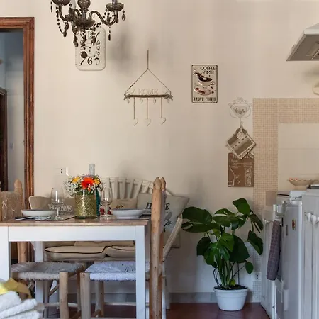 La Bomboniera Chic Di Apartment